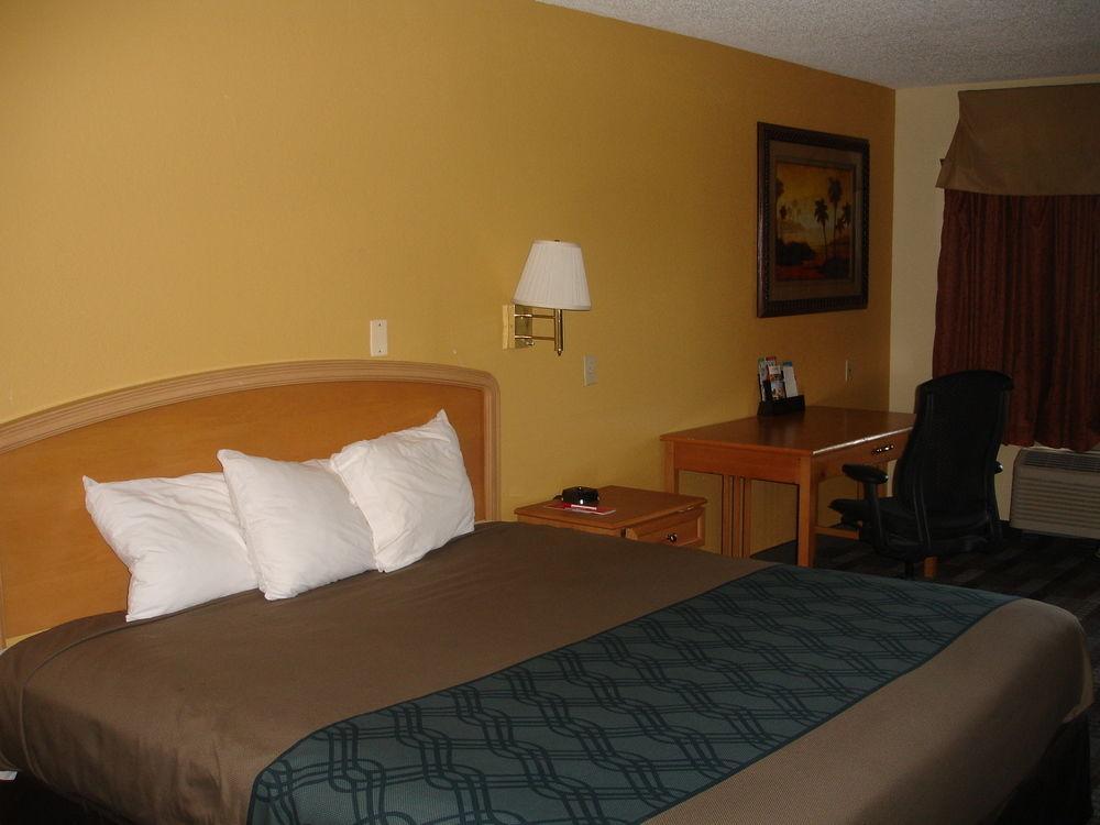 Jax Airport Hotel Jacksonville Exterior photo