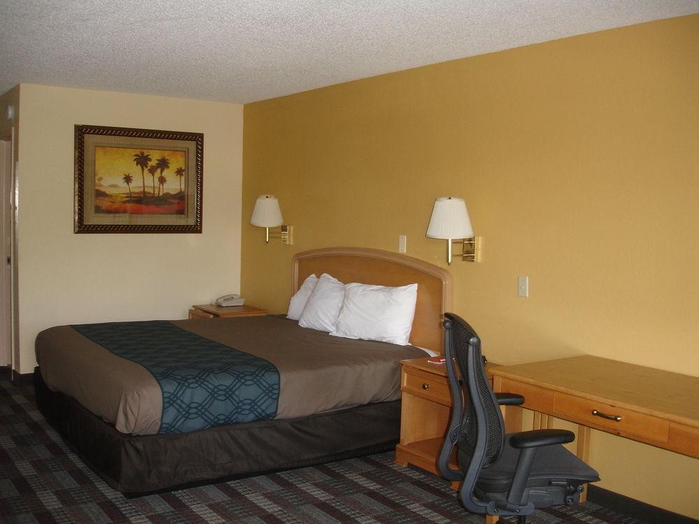 Jax Airport Hotel Jacksonville Exterior photo